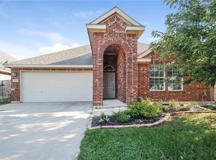 1429 Amazon Dr, Justin, TX 76247