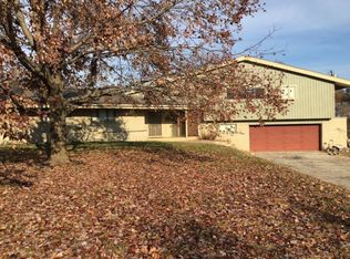 271 Hornwood Dr, Dayton, OH 45405