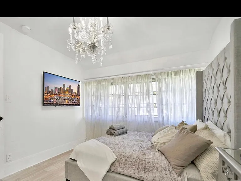 875 SW 13th Ave — Photo 29