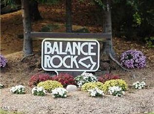 85 Balance Rock Rd APT 17, Seymour, CT 06483