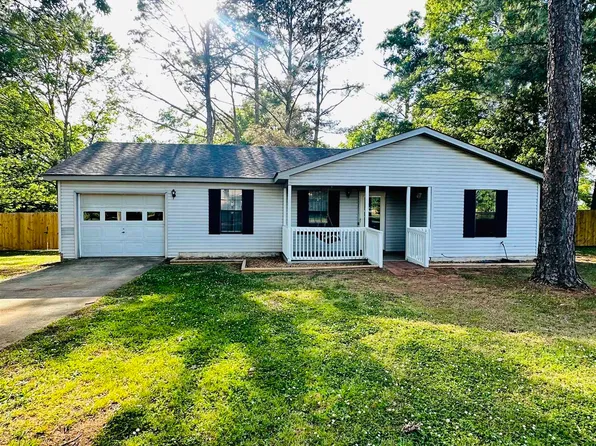 383 Hood St, Town Creek, AL 35672