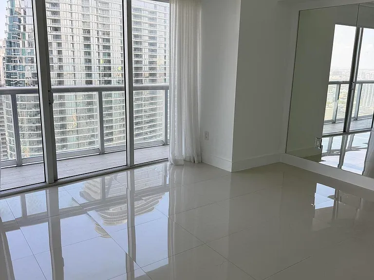 475 Brickell Ave #4615 — Photo 7