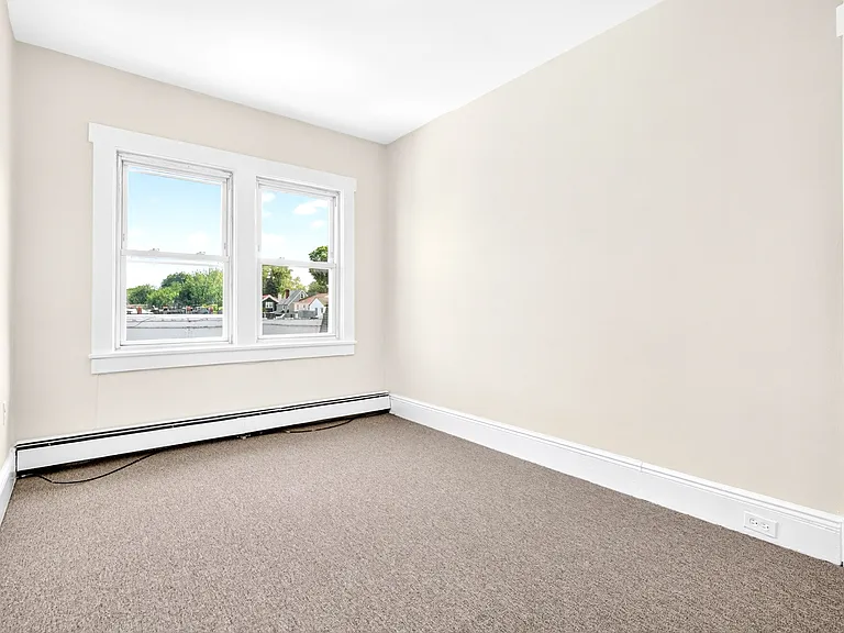 825 Main St #A — Photo 34
