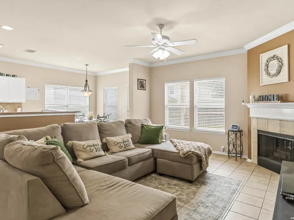 636 SILO ST, Schertz, TX 78154