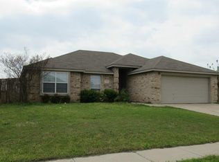 513 Reagan Ln, Burleson, TX 76028