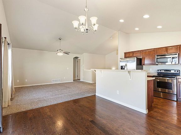5th image of 7836 Clymer Way