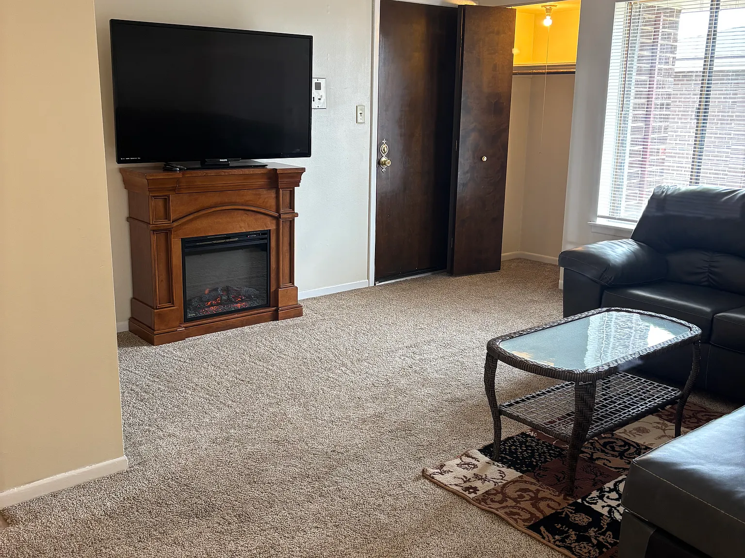 1 bed, 740 sqft, $1,575 — Photo 2
