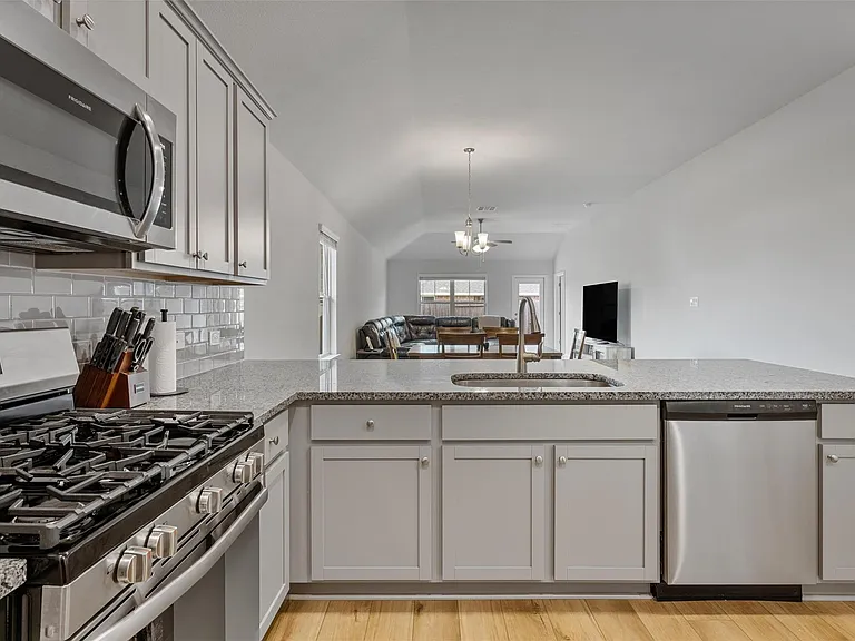 13724 Sabine Lake Dr — Photo 17