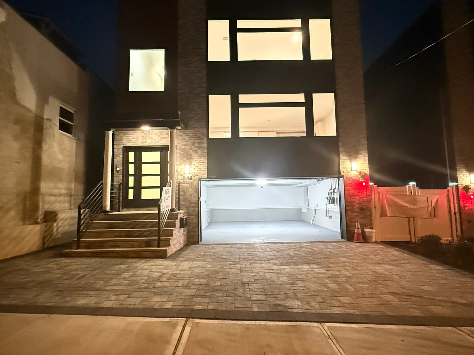 6810 Smith Ave — Photo 2