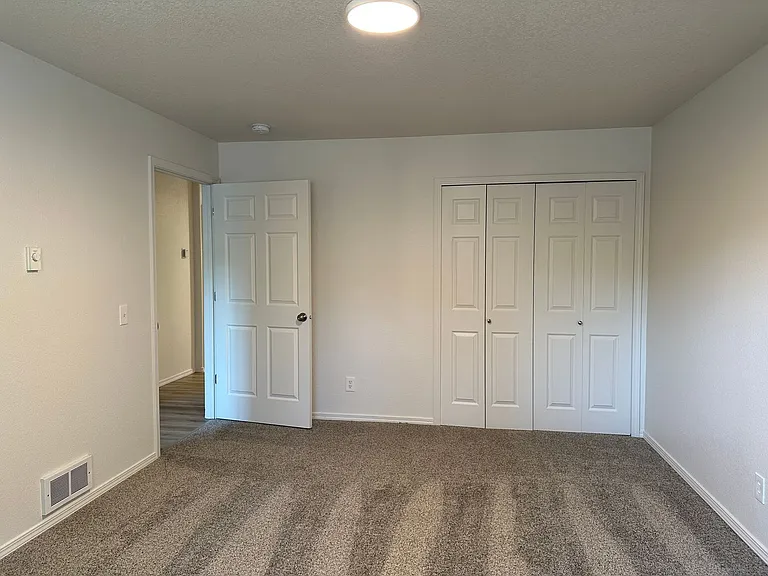 1550 Milwaukee Ave #B-5 — Photo 6