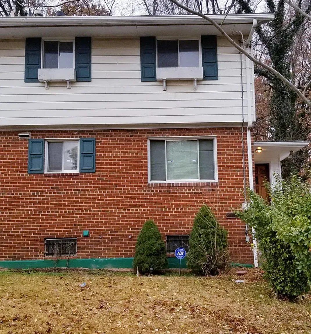 4 bed, 1.5 bath, 1160 sqft, $2,750 — Photo 1