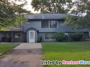629 1/2 N 5th St, Saint Peter, MN 56082
