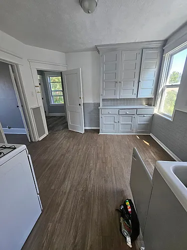 1404 E Lake Rd #2 Photo 1