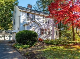 1968 Stratfield Rd, Fairfield, CT 06825