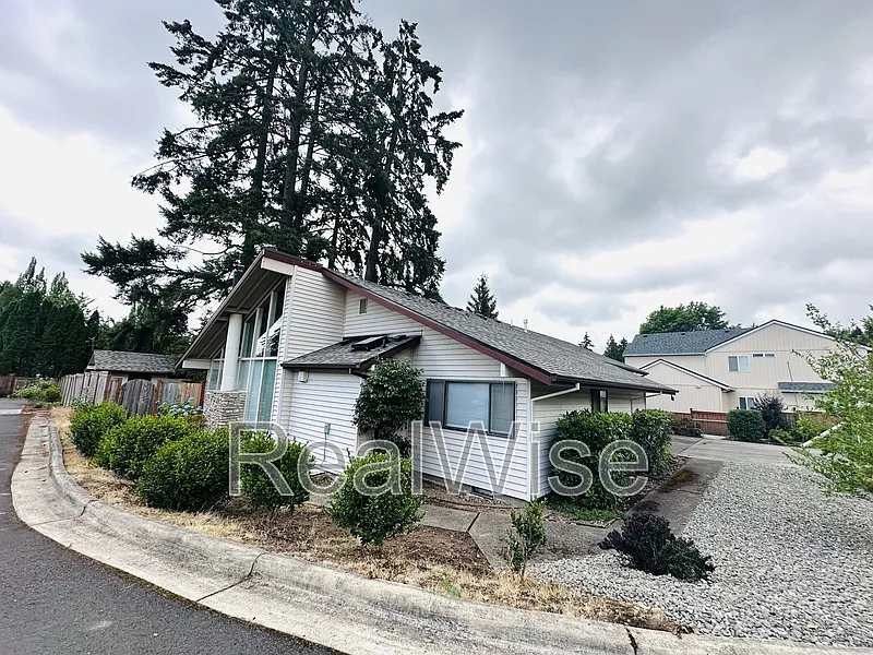 7730 SW Eaker Pl