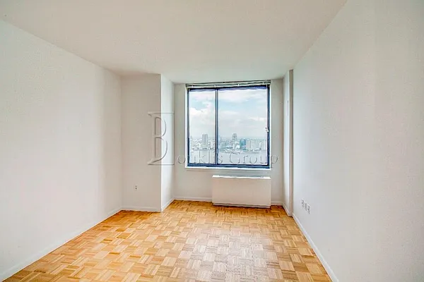 Rented by Bouklis Group | media 2