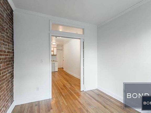 3rd image of 119 E 97th St APT 2RE