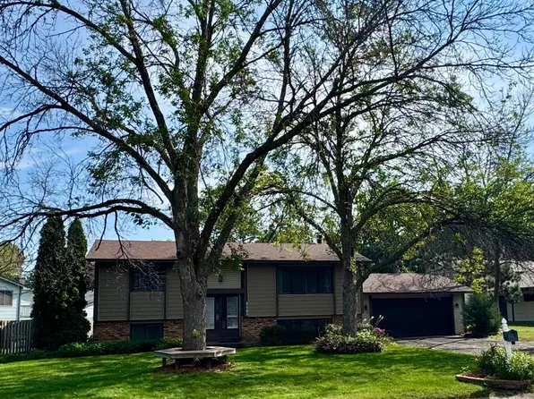 8400 Brunswick Ave N, Brooklyn Park, MN 55443