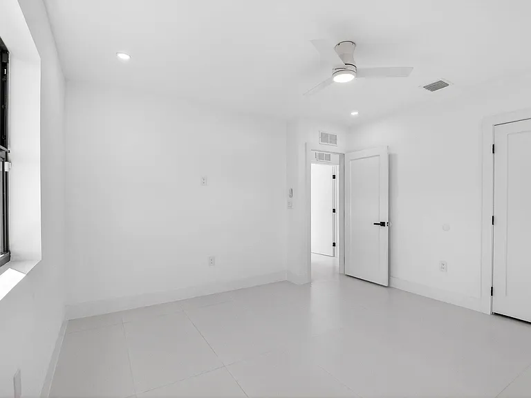 1410 Beta Ct N — Photo 60
