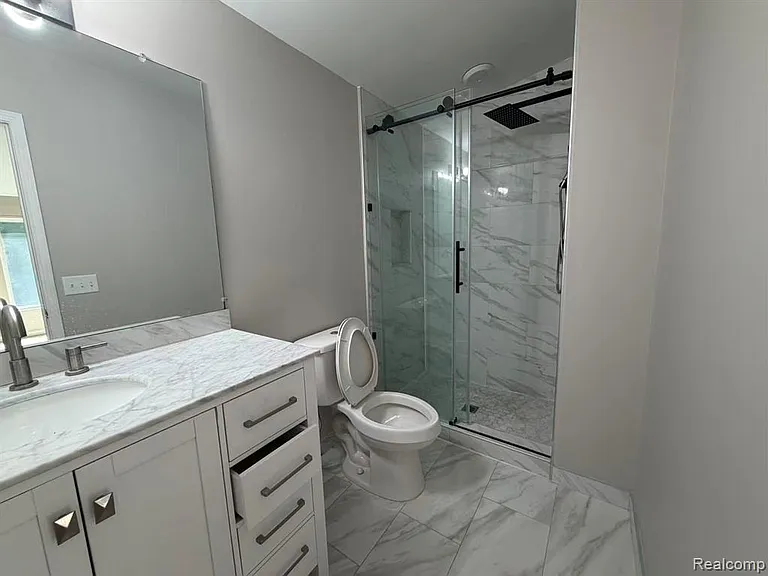 758 Sandalwood Dr — Photo 12
