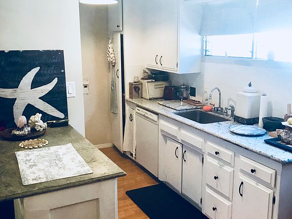 2nd image of 2621 Centinela Ave APT 2