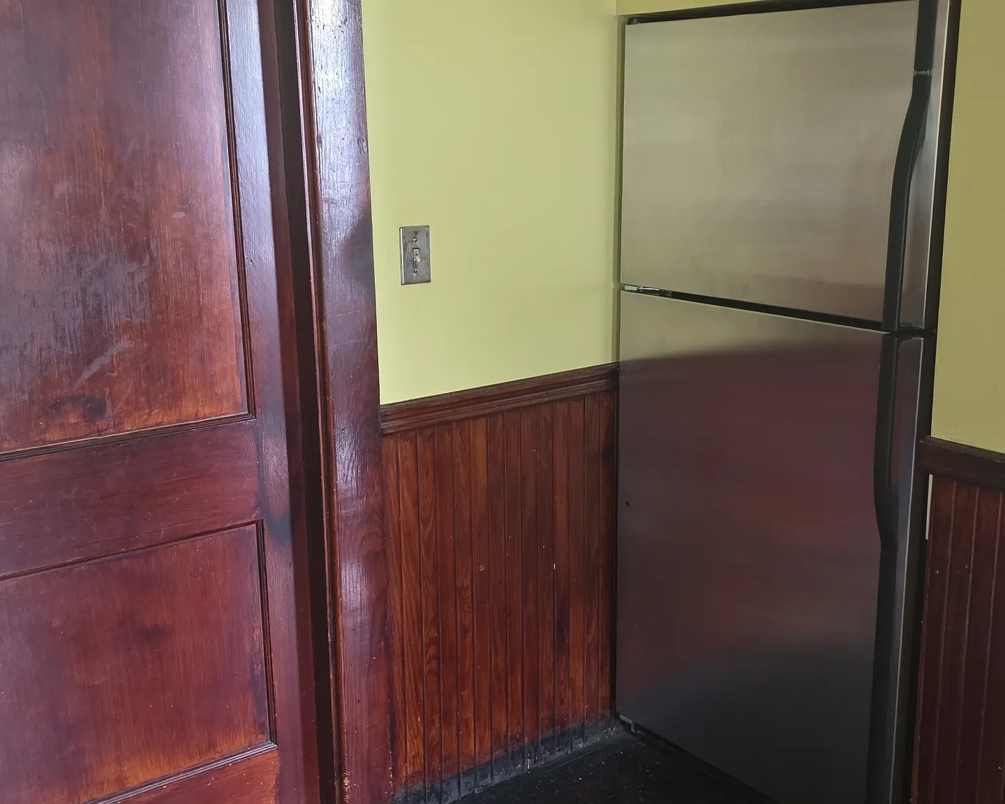 2 bed, $2,400 — Photo 1