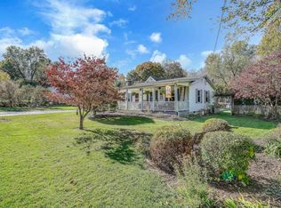 10 Crescent Dr, Fishkill, NY 12524