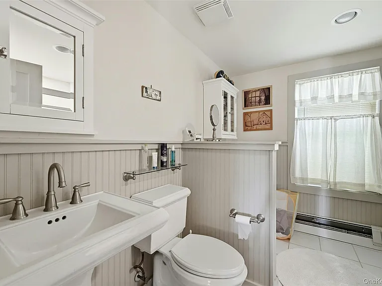 1185 Fleetwood Rd — Photo 13
