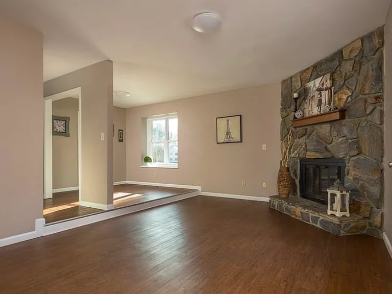 515 Brent Rd — Photo 7