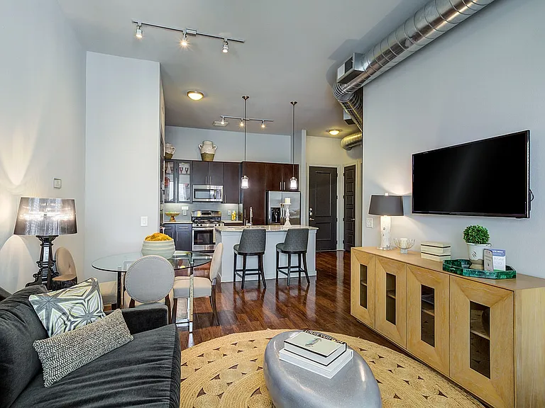 10200 Six Pines Drive — Photo 11