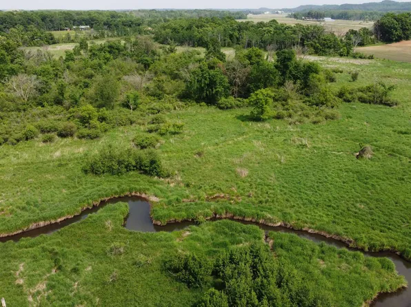 Langer Rd, Mauston, WI 53948
