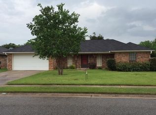 420 Westwood Dr, Bossier City, LA 71111