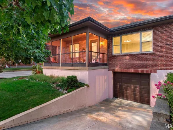 5451 Murdoch Ave, Saint Louis, MO 63109