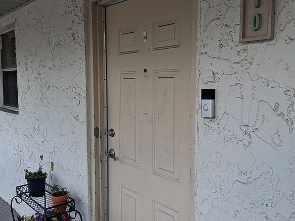 4141 16th St APT 110, Vero Beach, FL 32960