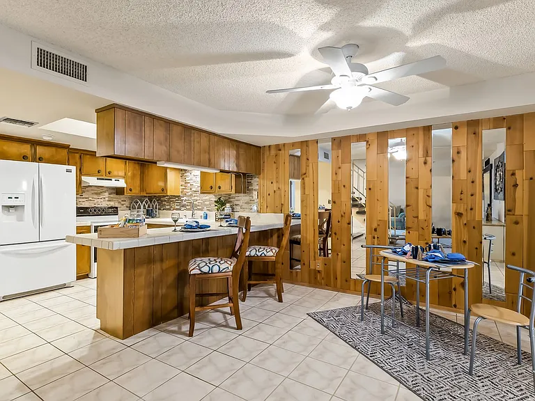 2687 Country Club Dr — Photo 7