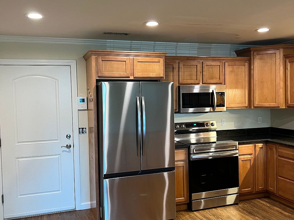 Kitchen / Unit front door