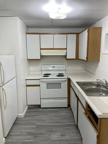 166 Main St #1 Photo 1