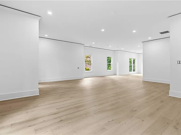 3196 Towerview Dr NE — Photo 39