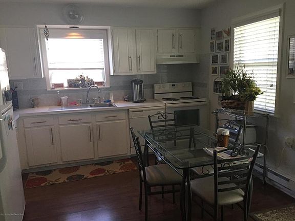 4th image of 34 Poinsetta Ct #A