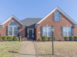 2904 Laura Lynn Ln, Newburgh, IN 47630