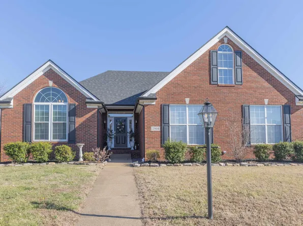 2904 Laura Lynn Ln, Newburgh, IN 47630