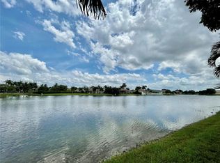 13724 NW 15th St, Pembroke Pines, FL 33028