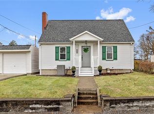 1160 Main St, Coraopolis, PA 15108