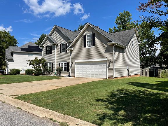 3rd image of 519 Forest Shoals Ln