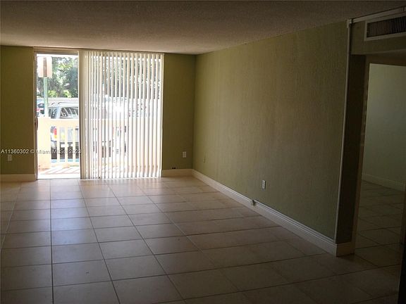 3rd image of 1800 Sans Souci Blvd APT 131