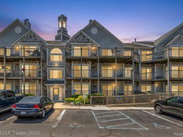 37522 Jefferson Ave APT 102, Harrison Township, MI 48045