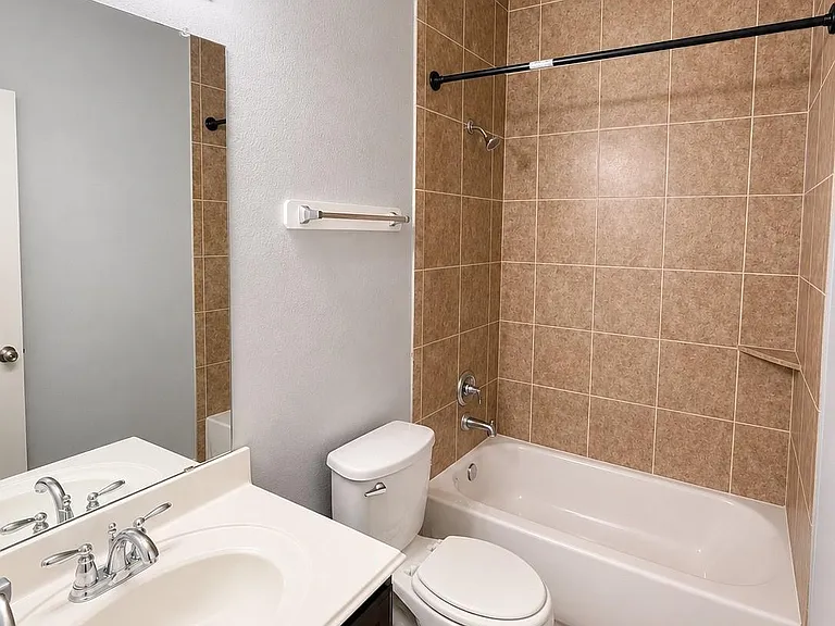 19726 Ashley Terrace Ln — Photo 25