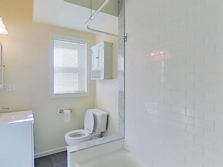 30 Hazelwood St #3 — Photo 6