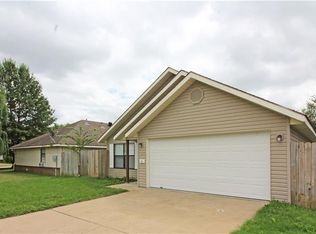 14 Cheryl Cir, Bentonville, AR 72712