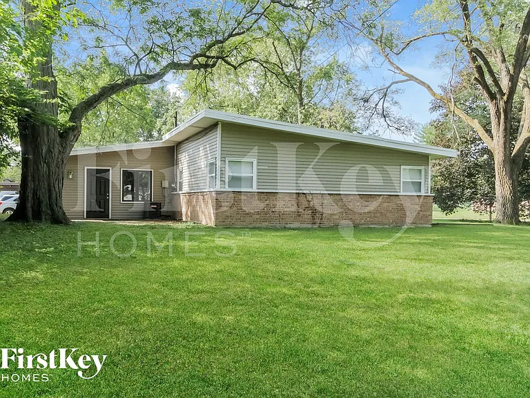 484 Talala St — Photo 15